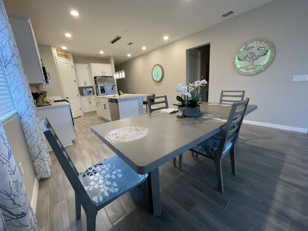 1042 Heirloom Dr, Haines City, FL 33844-7841