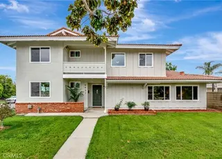 6402 Rosemary Dr, Cypress, CA 90630-4051