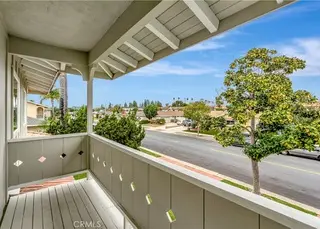 6402 Rosemary Dr, Cypress, CA 90630-4051
