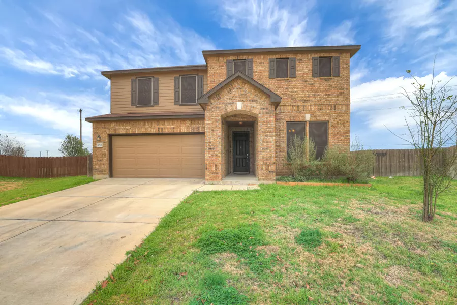 2096 Oxbow Cir, New Braunfels, TX 78130-4677