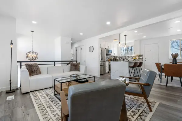 10232 S 360 E, Sandy, UT 84070-4305
