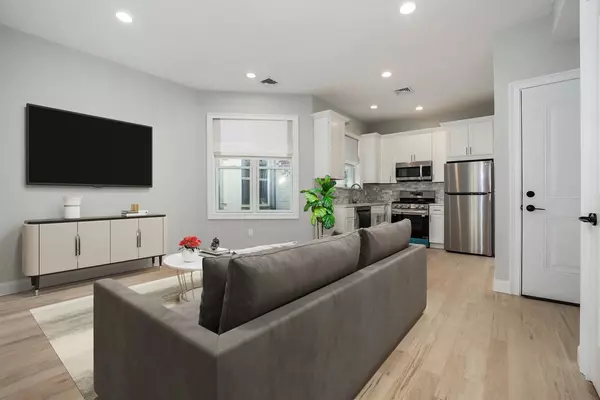 Hastings-on-hudson, NY 10706-1504,564 Warburton Ave #4