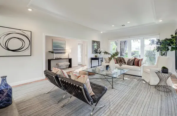 N Genesee Ave, Los Angeles, CA 90046