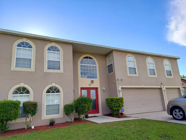 907 Gloucester Ct, Kissimmee, FL 34758