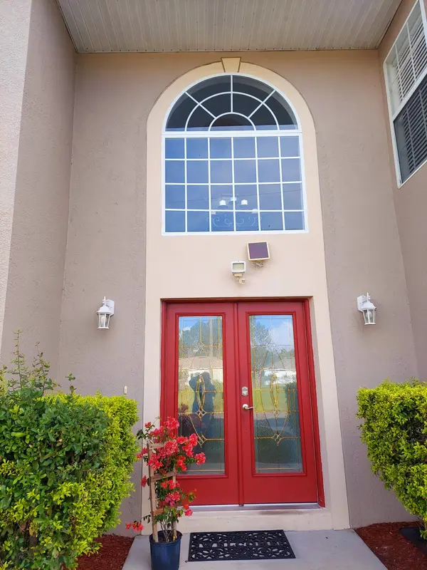 907 Gloucester Ct, Kissimmee, FL 34758