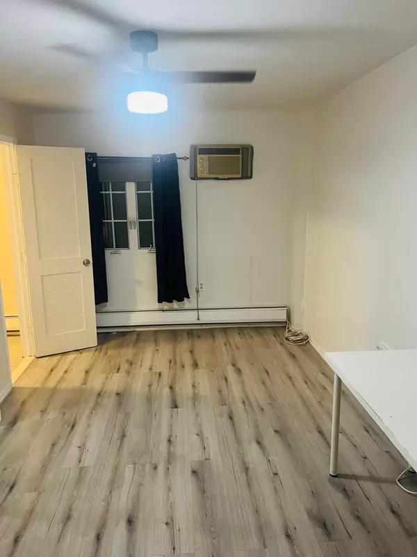 Ozone Park, NY 11416,101-03 97th Ave #2