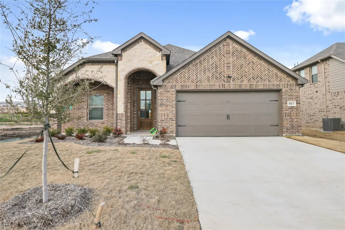 1013 Verde Creek Court, Crowley,