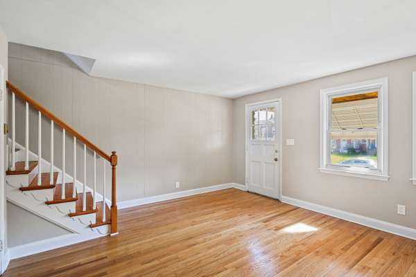 1106 Elm Rd, Halethorpe, MD 21227
