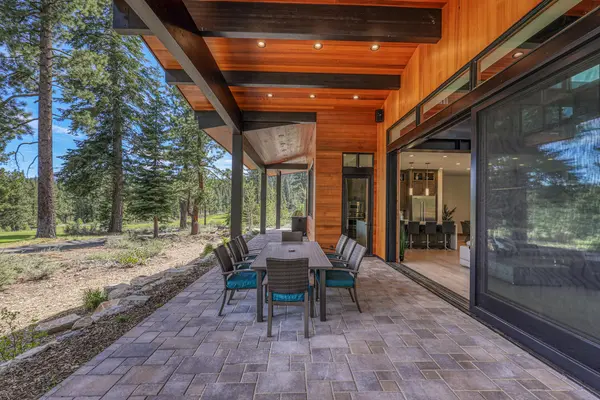 9316 Gaston Ct, Truckee, CA 96161