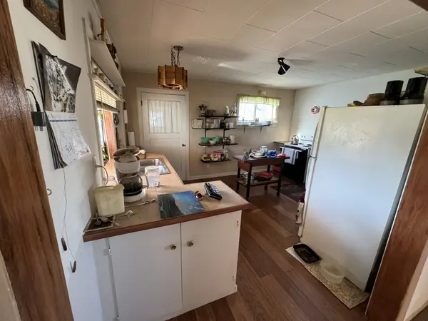 380 Washington St, Cedarville, CA 96104