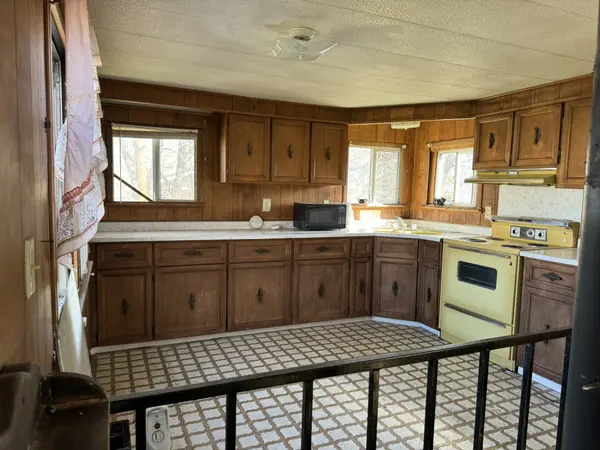 350 Washington St, Cedarville, CA 96104