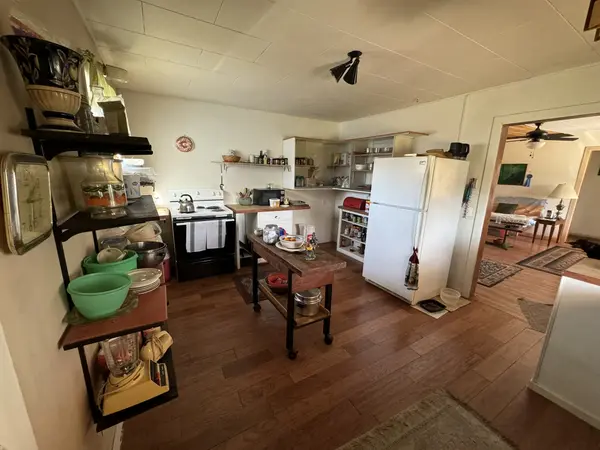 380 Washington St, Cedarville, CA 96104