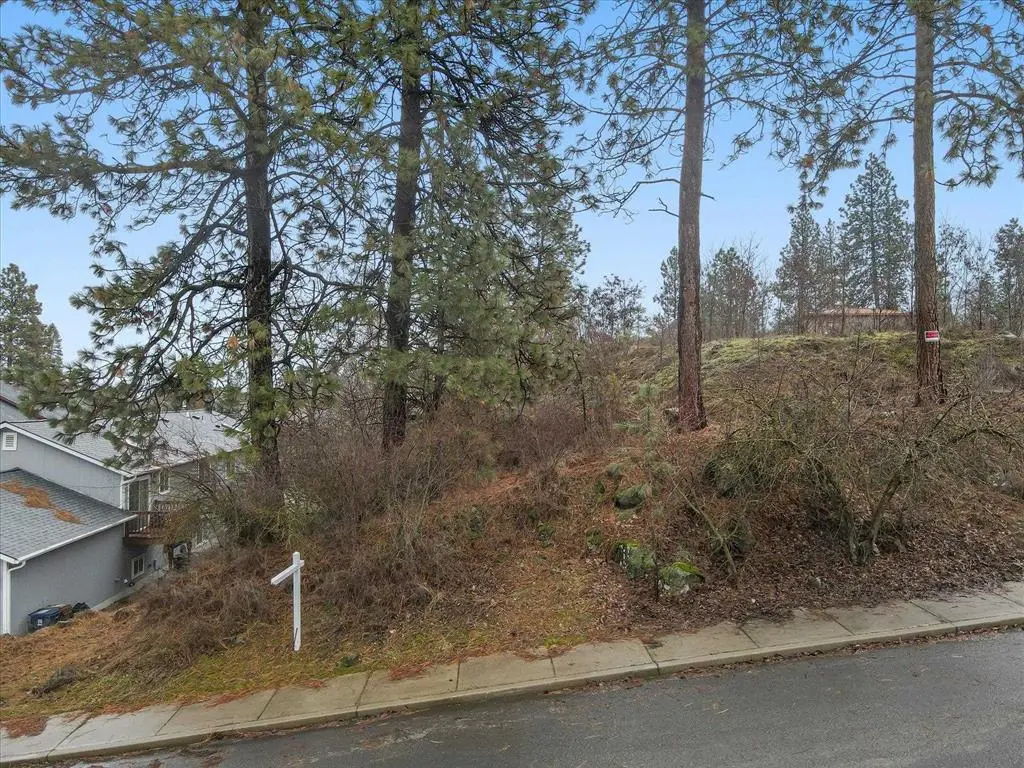 711 S Scott St, Spokane, WA 99202