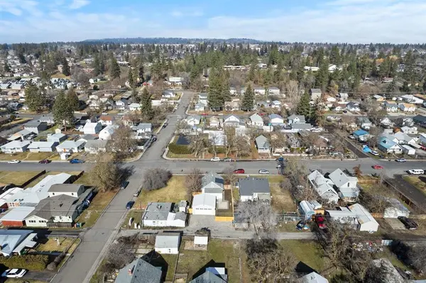 1923 W Grace Ave, Spokane, WA 99205