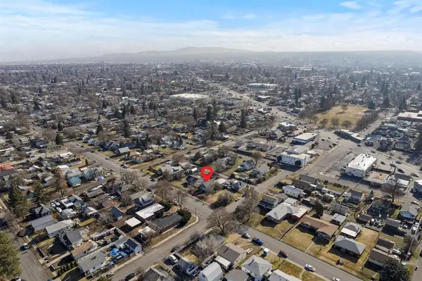 1923 W Grace Ave, Spokane, WA 99205