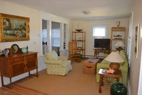 400 W Lake Ave, Bay Head, NJ 08742