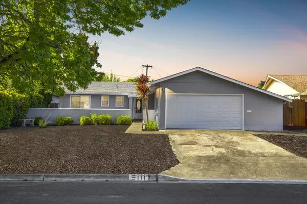 111 Karen Dr, Napa, CA 94558-4119