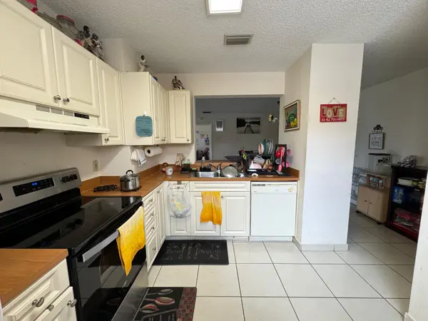 12258 Royal Palm Blvd, Coral Springs, FL 33065-3288