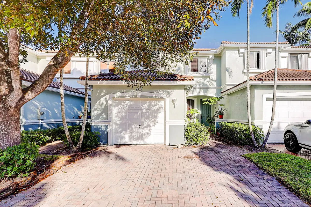 2319 Center Stone Ln, Riviera Beach, FL 33404-1828