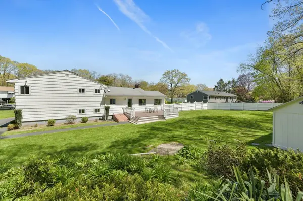 89 Hollingsworth Rd, Milton, MA 02186-1018