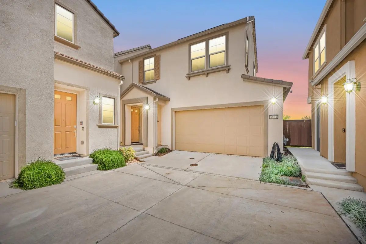 8883 Solo Way, Elk Grove, CA 95757-5536