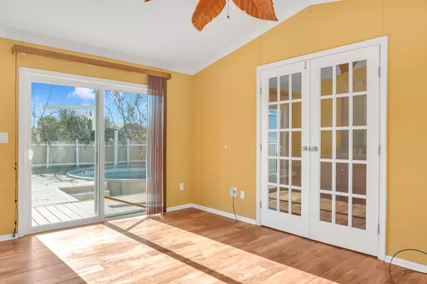 Port St Joe, FL 32456-6521,6729 Americus Ave