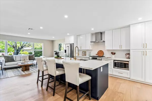 Novato, CA 94945-3319,55 Summers Ave