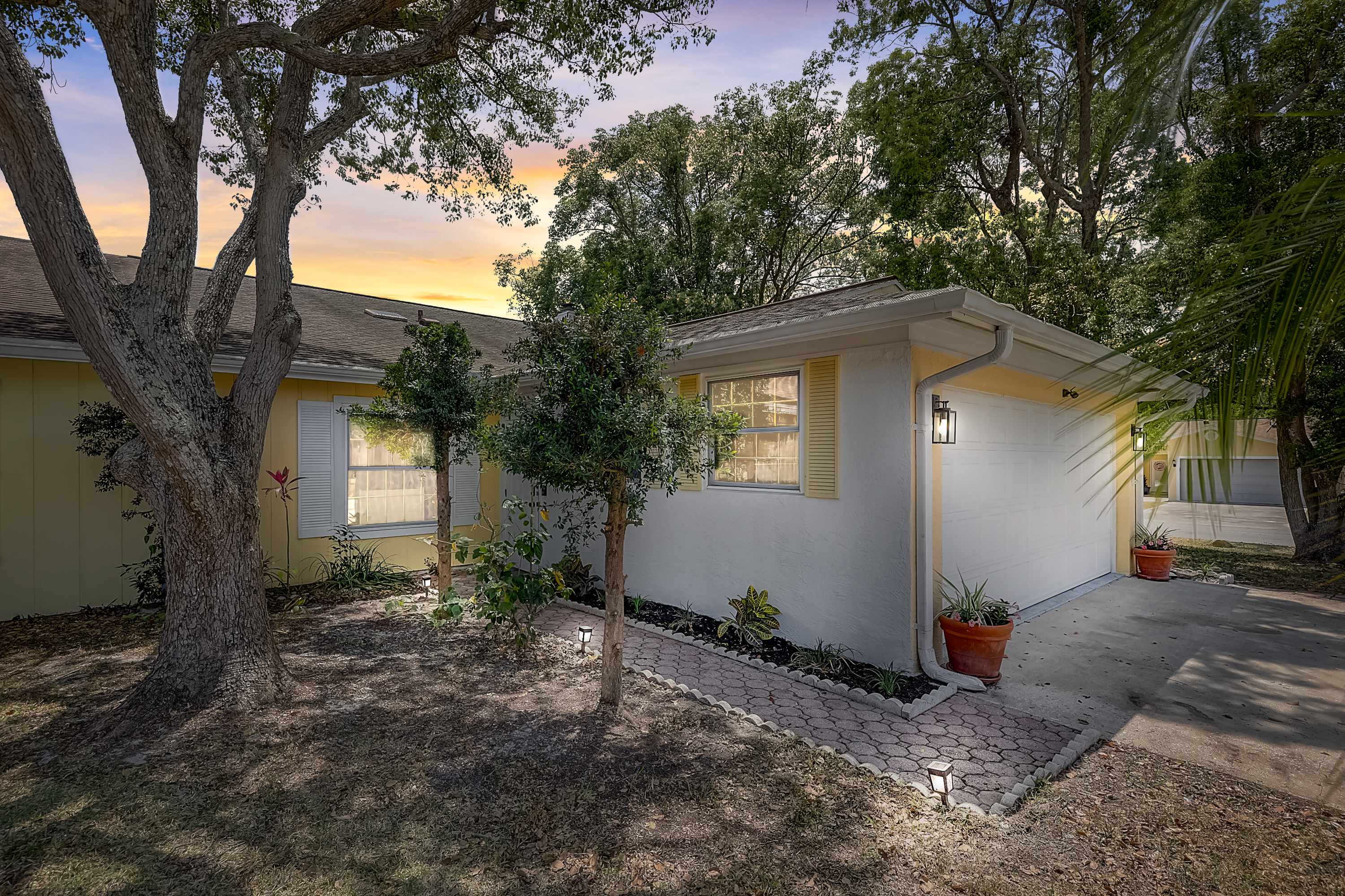 52 Woodlands Blvd, Ormond Beach, FL 32174-6000