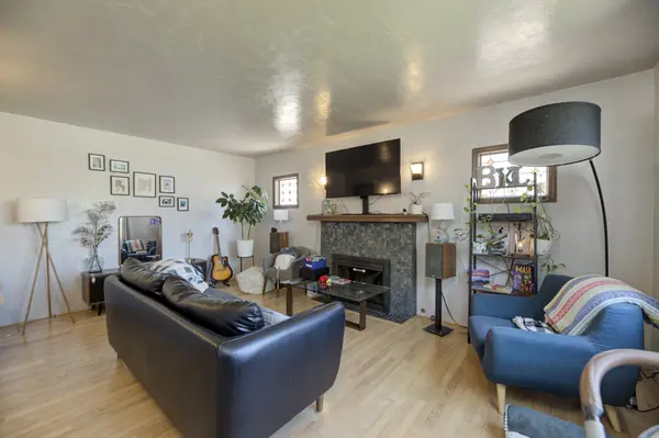 1225 Cota Avenue, Torrance, CA 90501