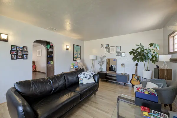 1225 Cota Avenue, Torrance, CA 90501
