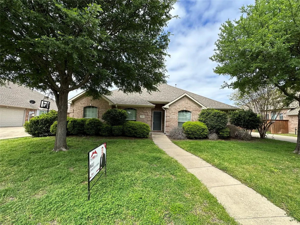 320 Cave River Dr, Murphy, TX 75094-4355
