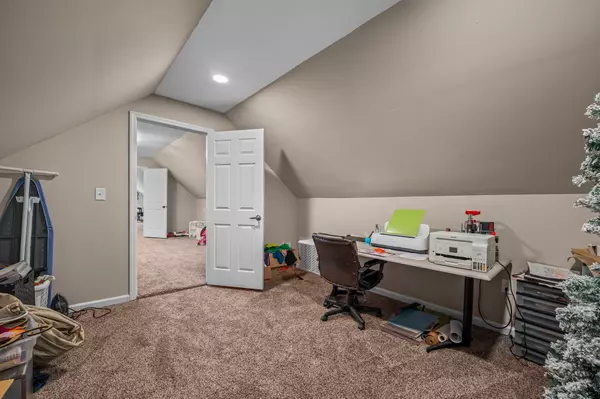 Murfreesboro, TN 37130-8866,1026 E McCoury Ln