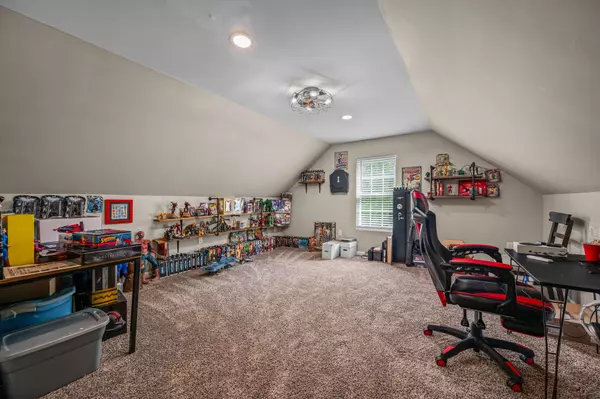 Murfreesboro, TN 37130-8866,1026 E McCoury Ln