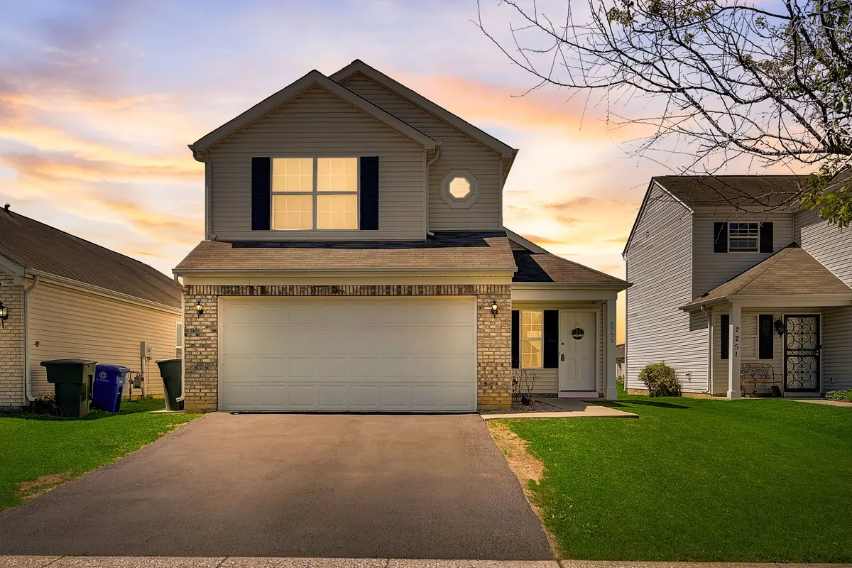 2255 Glenbrook Dr, Columbus, OH 43232-3973