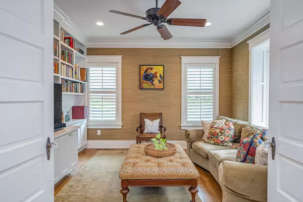 712 E 46th St, Savannah, GA 31405-2442