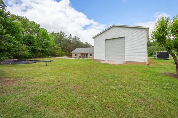 652 Timber Ridge Dr, Lexington, TN 38351-5776