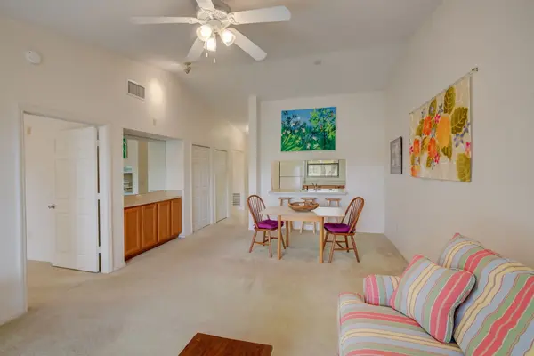 1642 Seascape Cir #202, Tarpon Springs, FL 34689-2954