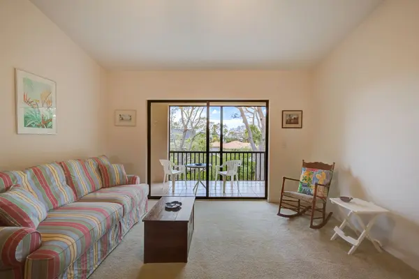 1642 Seascape Cir #202, Tarpon Springs, FL 34689-2954