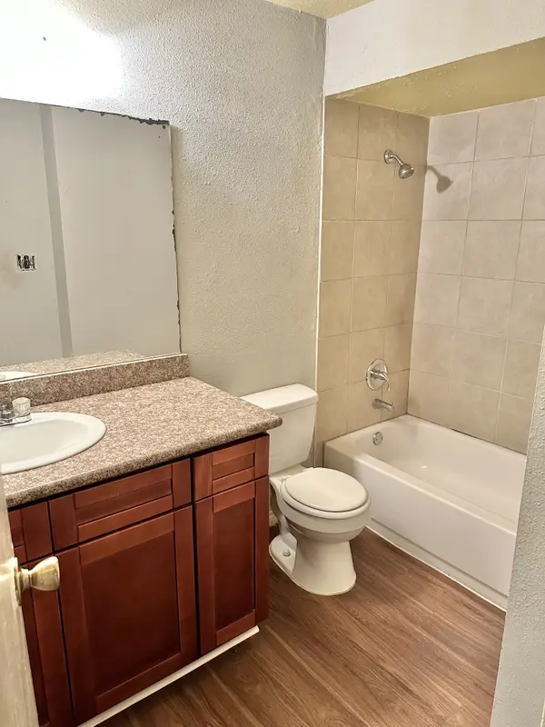 12634 Ashford Meadow Dr, Houston, TX 77082-2246