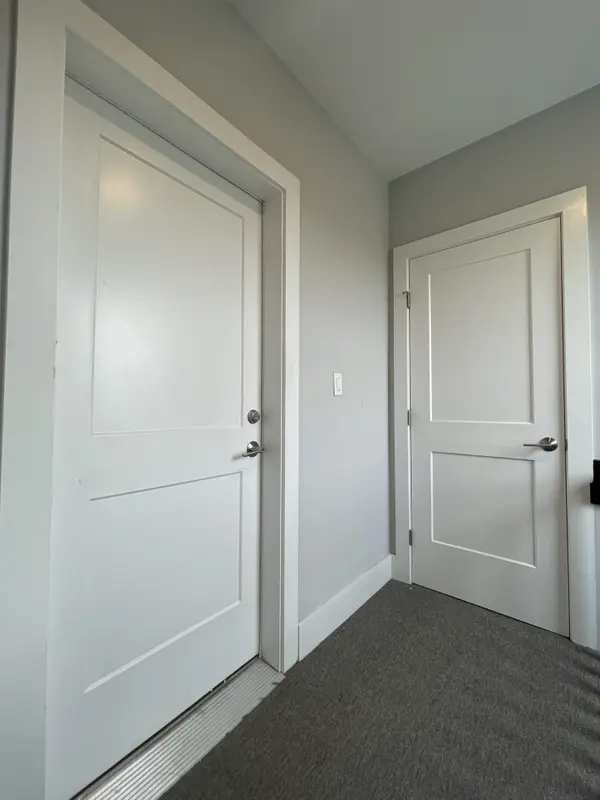 144 Cummins Hwy #3, Roslindale, MA 02131-3772