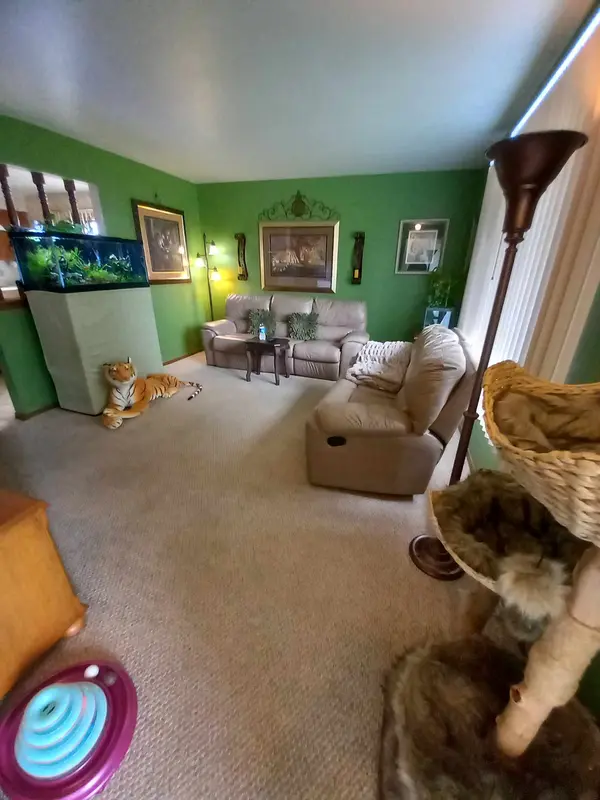 3327 E Canary St, Appleton, WI 54915-3362