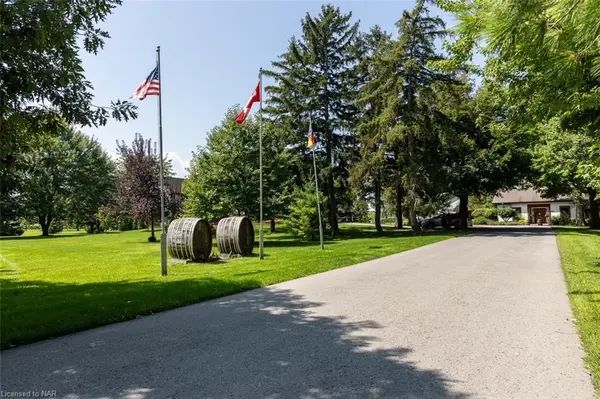 15608 Niagara Parkway, Niagara-on-the-lake, ON L0S 1J0
