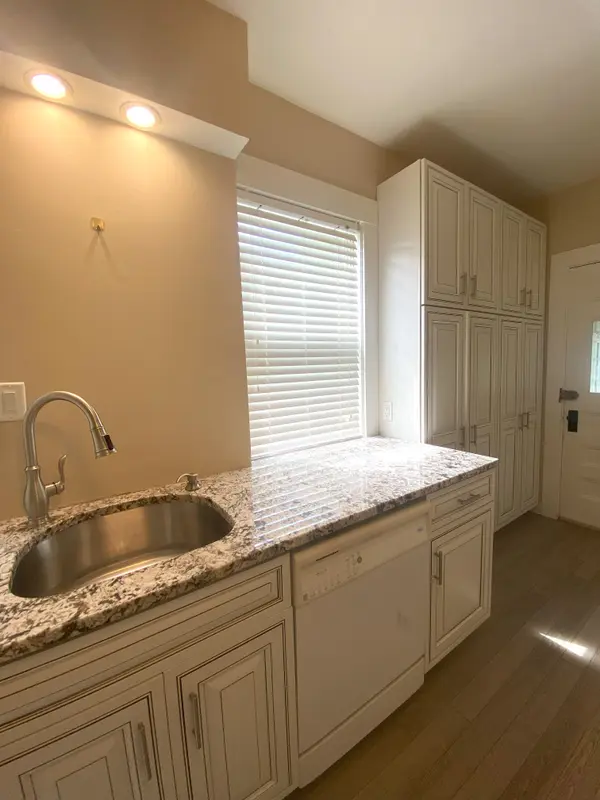 47 Alleyne St #1, West Roxbury, MA 02132-3601