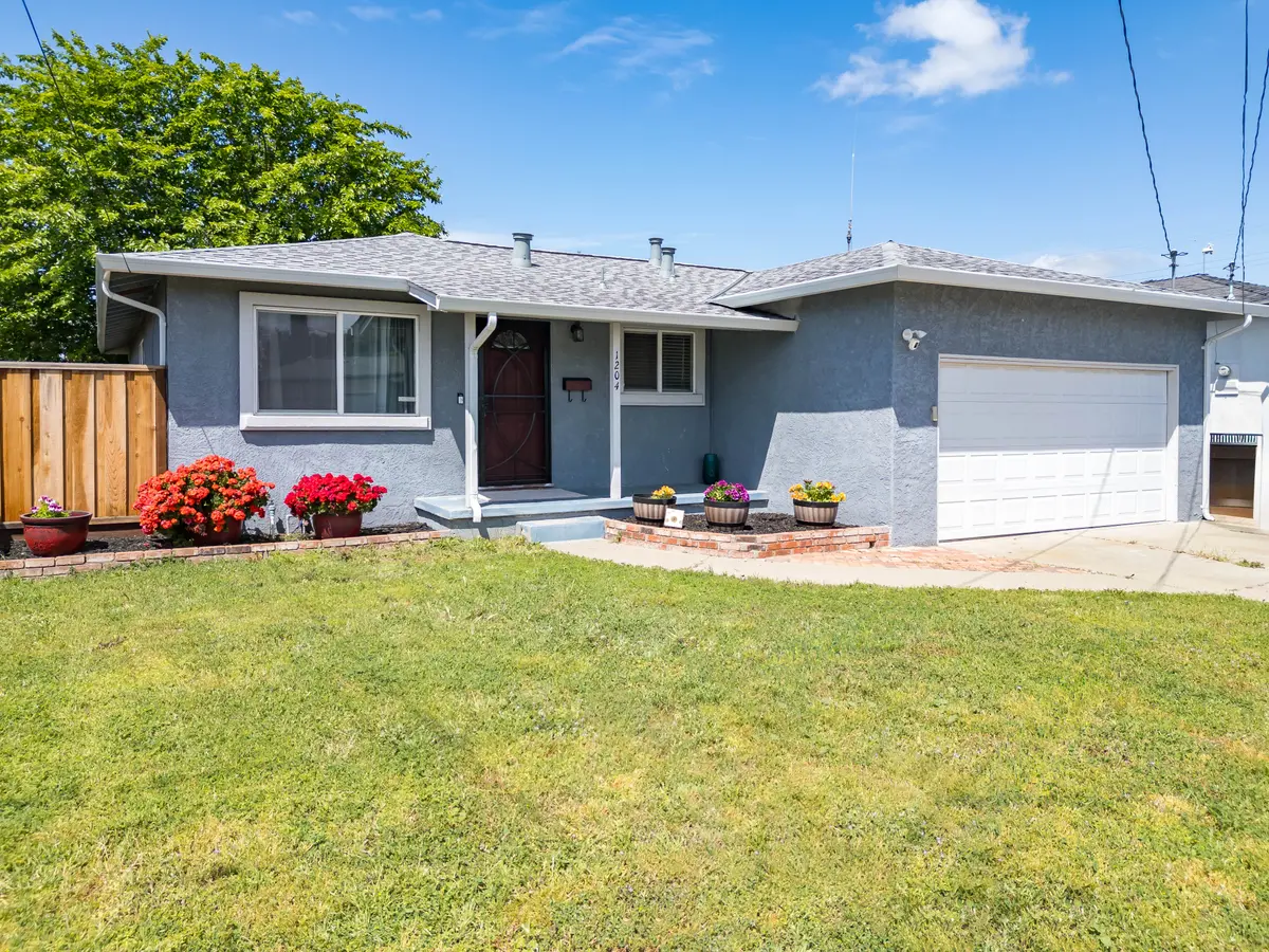 1204 Hillcrest Ave, Antioch, CA 94509-2006