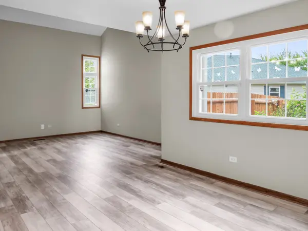 3316 Concord Ct, Lockport, IL 60441-3989
