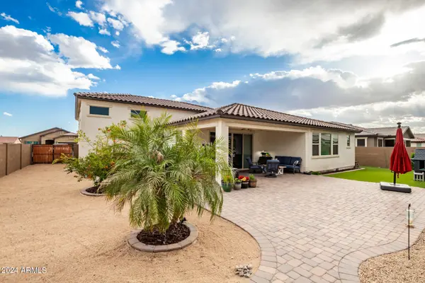 17320 W Straight Arrow Ln, Surprise, AZ 85387-1122