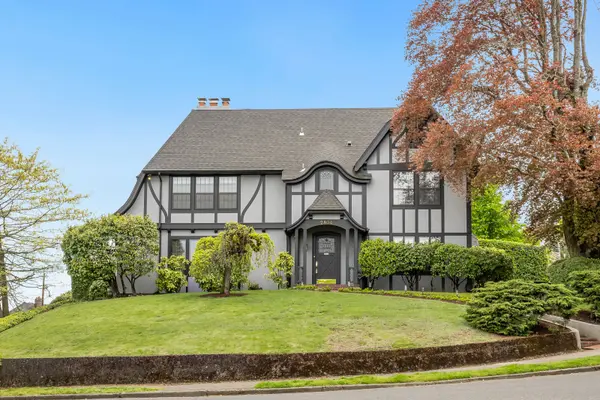 2804 NW Cumberland Rd, Portland, OR 97210-2804