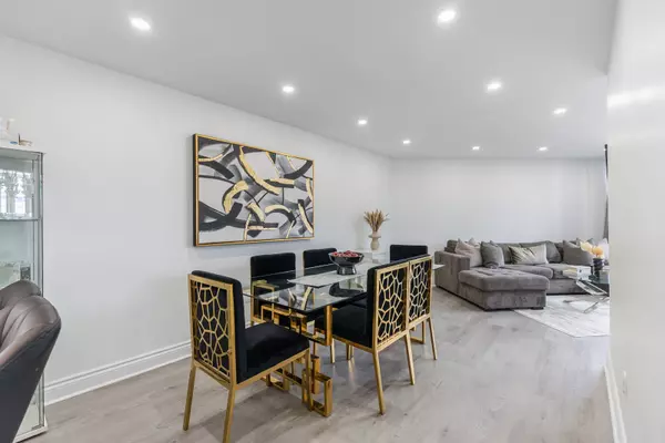 Vaughan, ON L4J 7K8,7440 Bathurst St #201