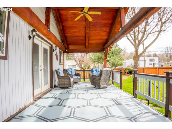 122 S Water St, Weston, OR 97886-5090