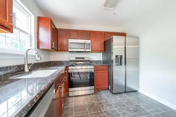 3711 Community Dr, District Heights, MD 20747-2998